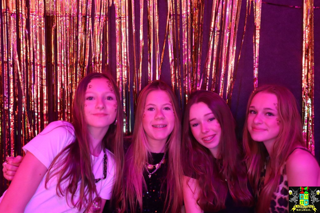 ../Images/Jeugd Opwarmbal Photobooth 297.jpg